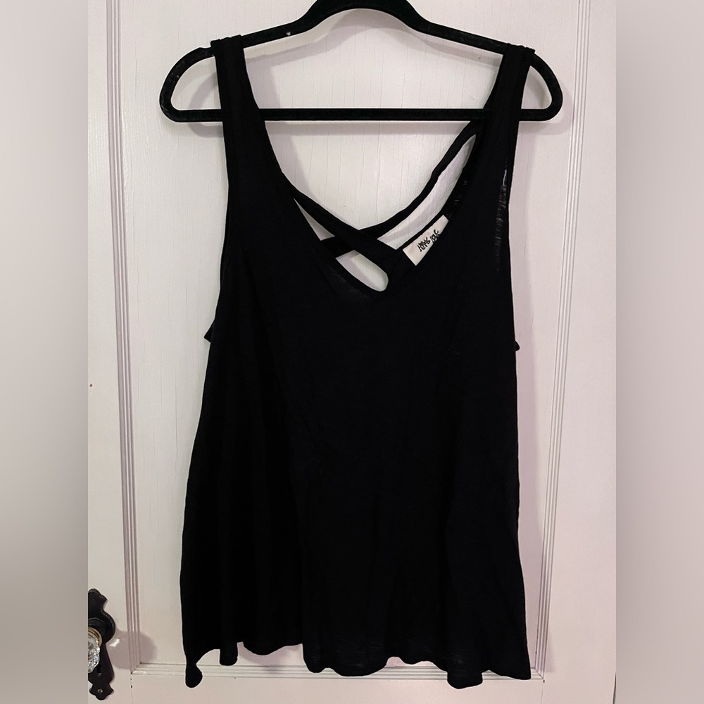 Hippie Love Black Tank Top - Size Large